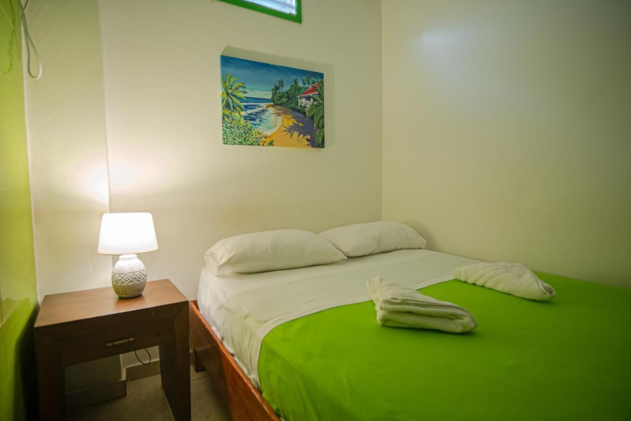 Alojamiento San Martin San Andrés エクステリア 写真