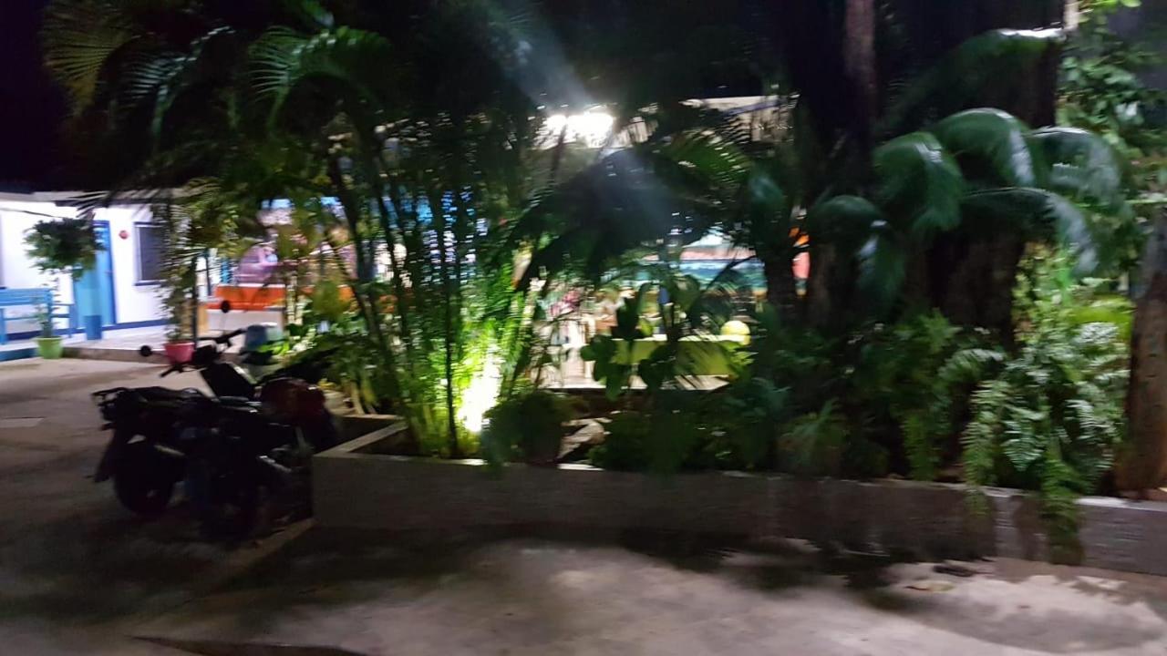 Alojamiento San Martin San Andrés エクステリア 写真