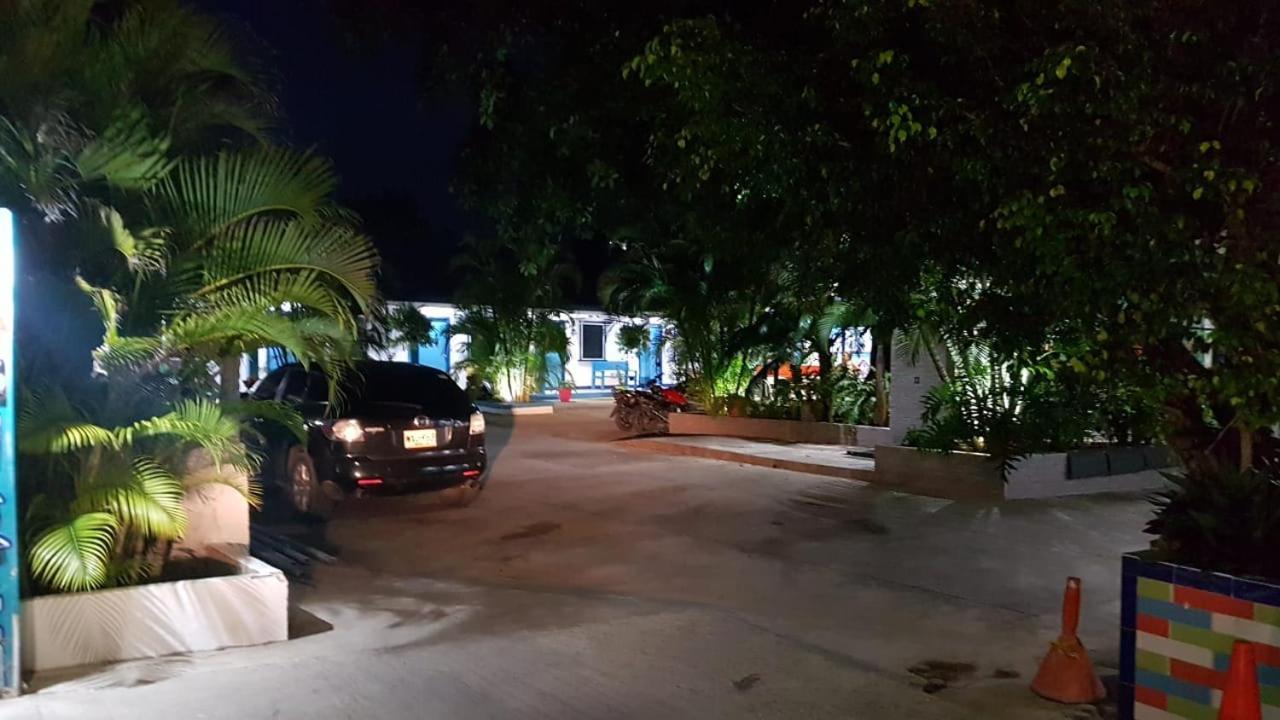 Alojamiento San Martin San Andrés エクステリア 写真