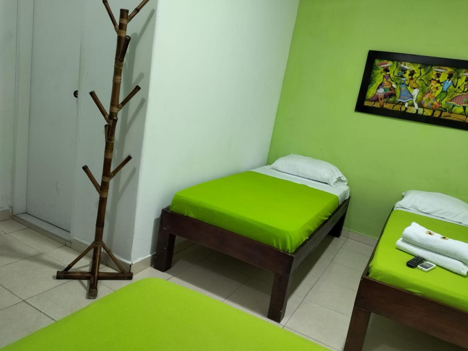 Alojamiento San Martin San Andrés エクステリア 写真
